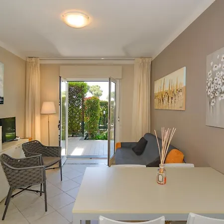 Hotel apartamentowy Michelangelo Rta Cinquale