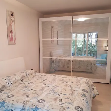 Aparthotel Michelangelo Rta 2*