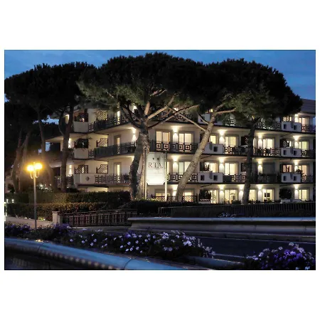 Michelangelo Rta Aparthotel Cinquale